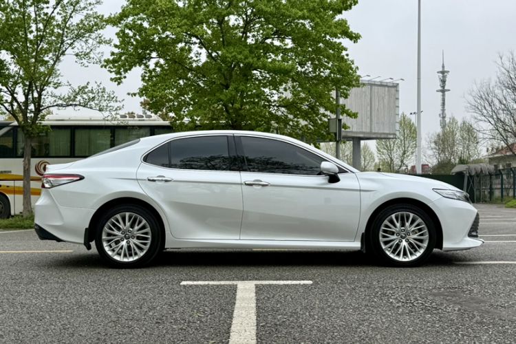 Used Toyota Camry 2019 Revised Version 2.5G Luxury Edition Exterior 4