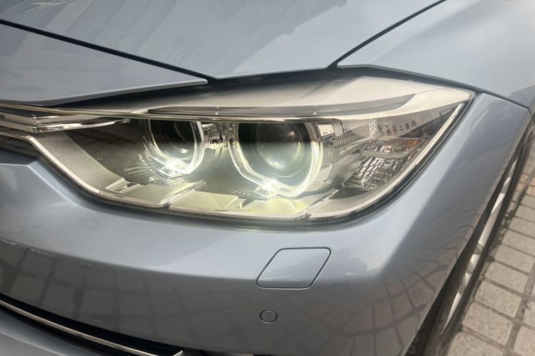 Used BMW 3 Series 2015 320Li Fashion Model Left Front Headlight