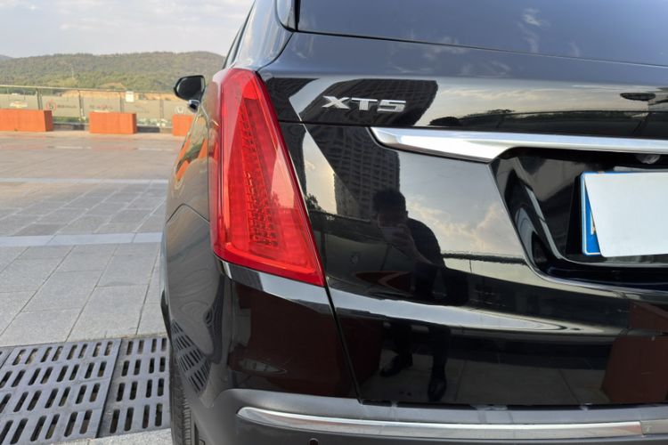 Used Cadillac XT5 2018 25T Luxury Model
