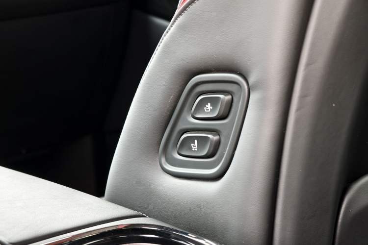 Used GAC Trumpchi M8 2023 Zongshi Series Dual-Motor Supreme Edition