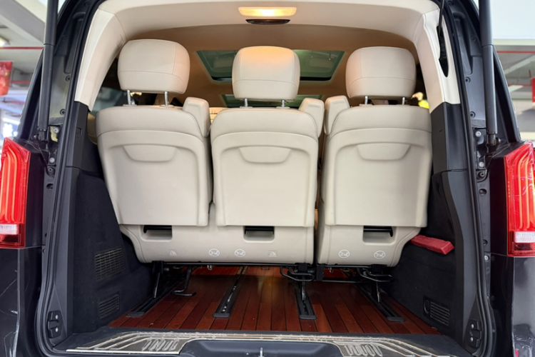 Used Mercedes-Benz V-Class 2016 V 260 Avantgarde Edition