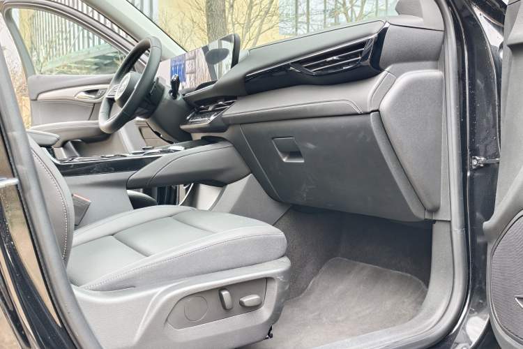 Used Buick Envision 2025 25T Entry-Grade Platinum Edition