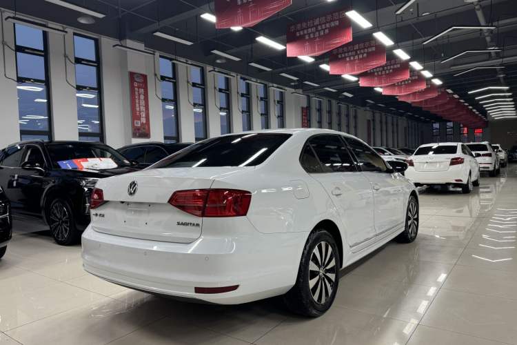 Used Volkswagen Sagitar 2018 1.6L Automatic Comfort Model Exterior 5