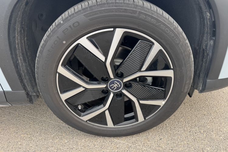 Used BYD Song L DM-i 2025 Intelligent Driving Version 160 km Beyond-Range Type