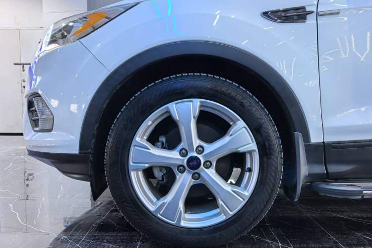 Used Ford Kuga 2017 EcoBoost 180 Two-Wheel-Drive Tiger Leap Model
