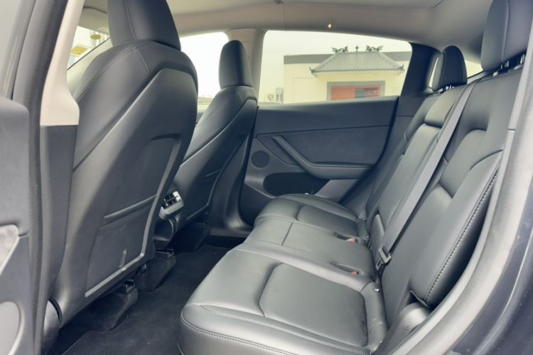 Used Tesla Model Y 2024 Rear-Wheel-Drive Version Exterior 5