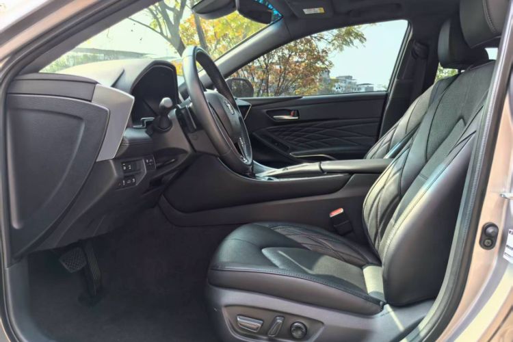 Used Toyota Avalon 2022 2.5L Touring Premium Edition