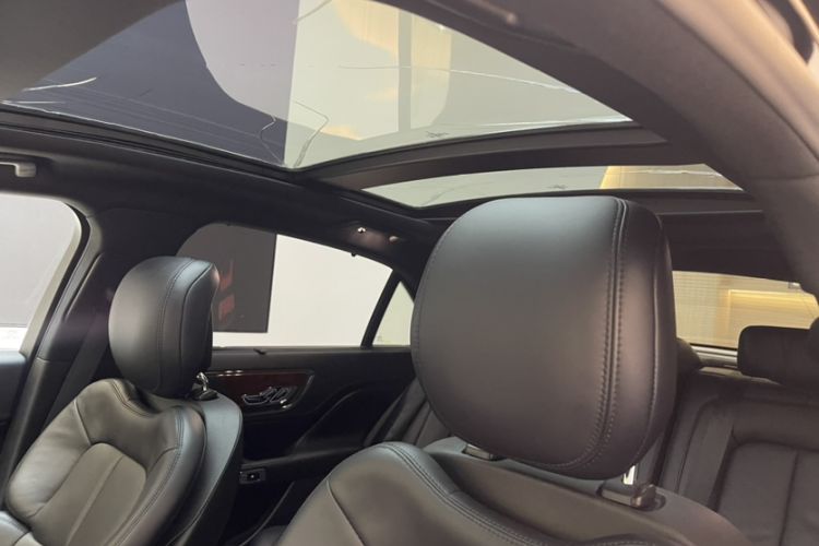 Used Lincoln Continental 2017 2.0T Two-Wheel-Drive Luxury Edition