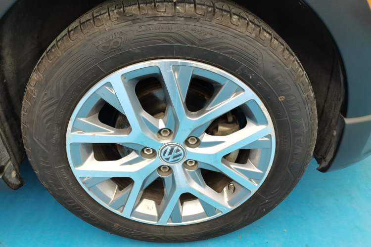 Used Volkswagen Polo 2016 1.6L Cross Polo Automatic Exterior 12