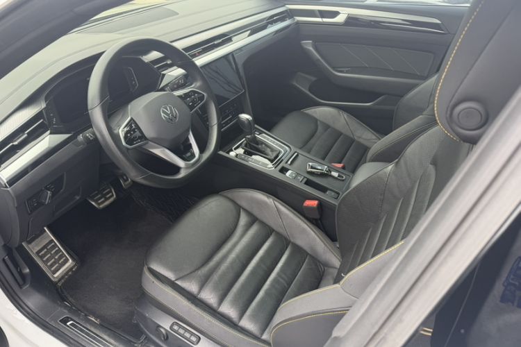 Used Volkswagen FAW-Volkswagen CC 2021 380TSI Striking Edition Interior 2