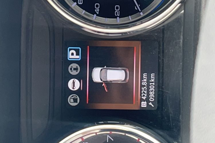 Used Dongfeng Aeolus AX4 2017 1.6L DCT Trendy Style