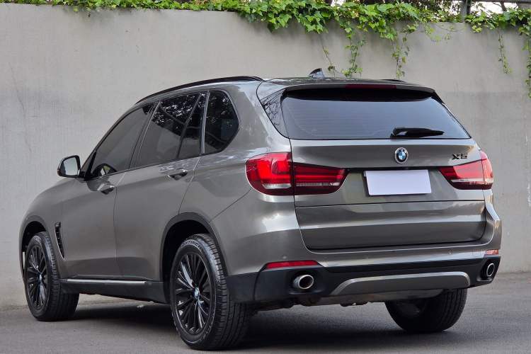 Used BMW X5 2017 xDrive28i
