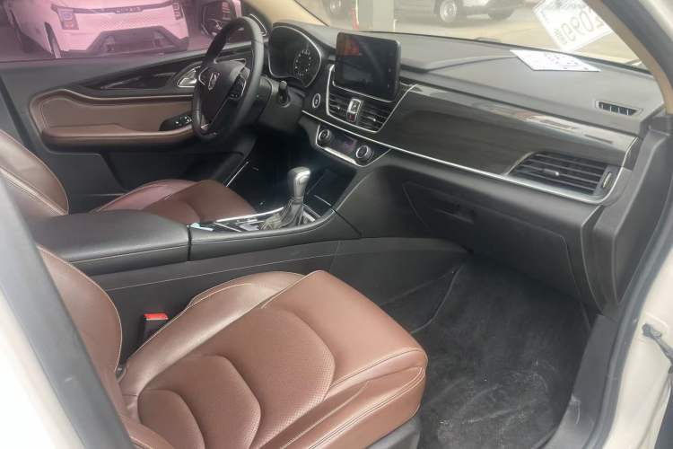 Used Baojun 560 2017 1.5T DCT Flagship Model