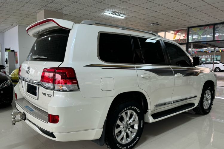 Used Toyota Land Cruiser 