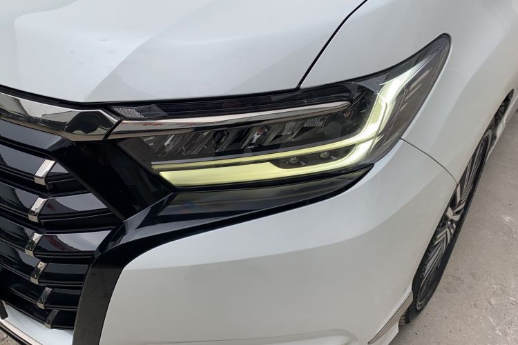 Used Honda Elysion 2022 2.0L eHEV Luxury First Edition