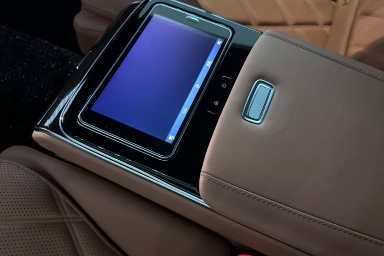 Used Mercedes-Benz Maybach S-Class 2021 S 480 4MATIC Interior 5