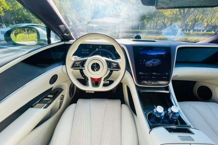 Used Yangwang U7 2025 EV Four-Seat Flagship Edition