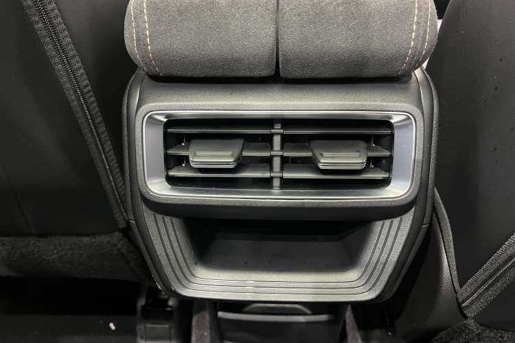 Used Geely Auto Haoyue L 2025 2.0T DCT Luxury Edition