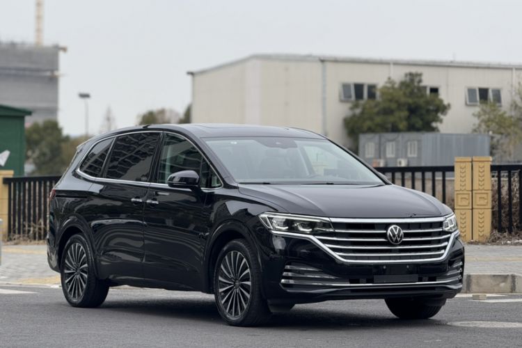 Used Volkswagen Viloran 2024 380TSI Premium Edition Exterior 9