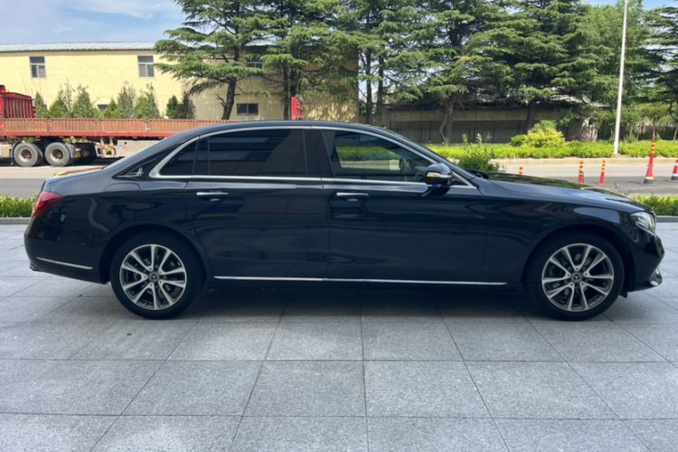 Used Mercedes-Benz E-Class 2018 Facelift E 200 L Exterior 7