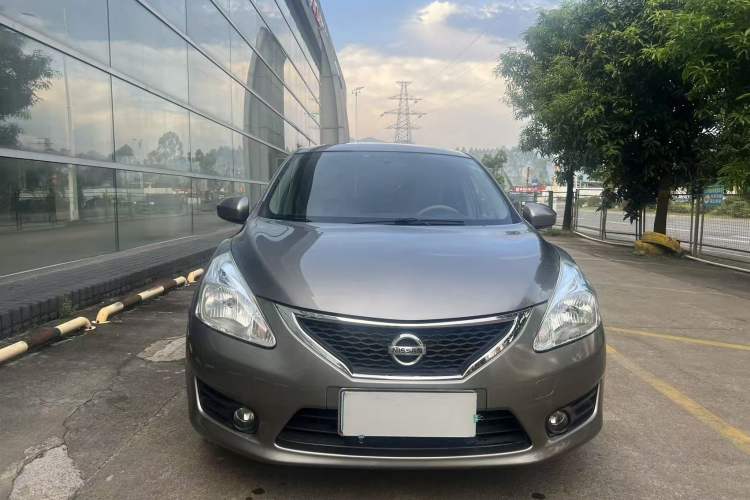 Used Nissan Tiida 2011 1.6L CVT Smart Version