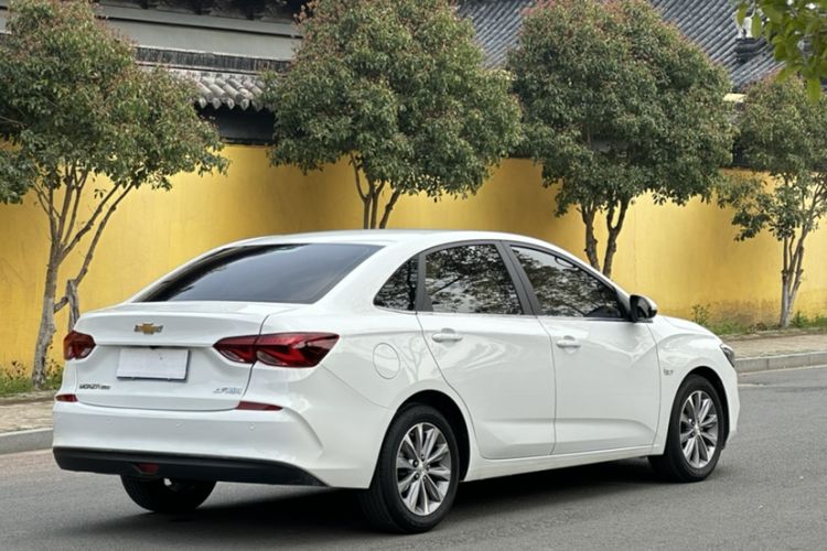 Used Chevrolet Monza 2021 320 Automatic Enjoyment Sunroof Edition
