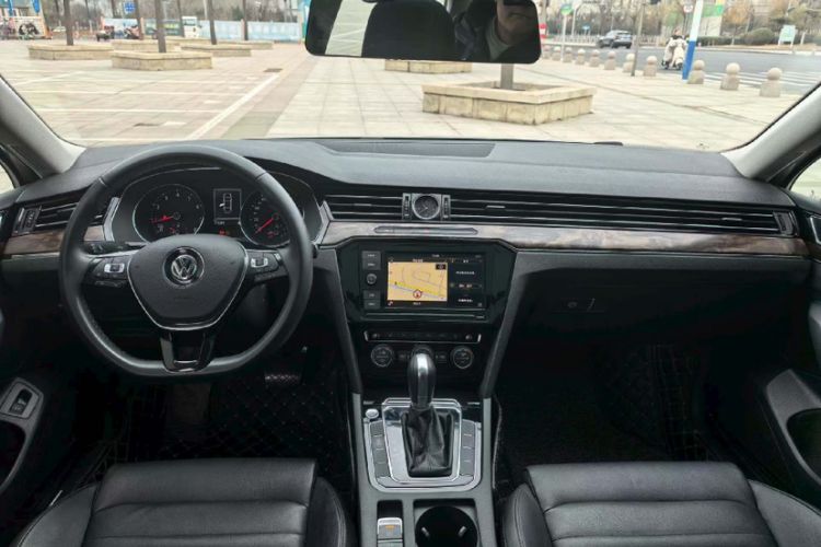 Used Volkswagen Magotan 2019 330TSI DSG Luxury Version China VI Standard
