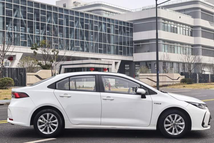 Used Toyota Corolla 2023 1.8L Smart Electric Hybrid Dual-Motor Elite Edition