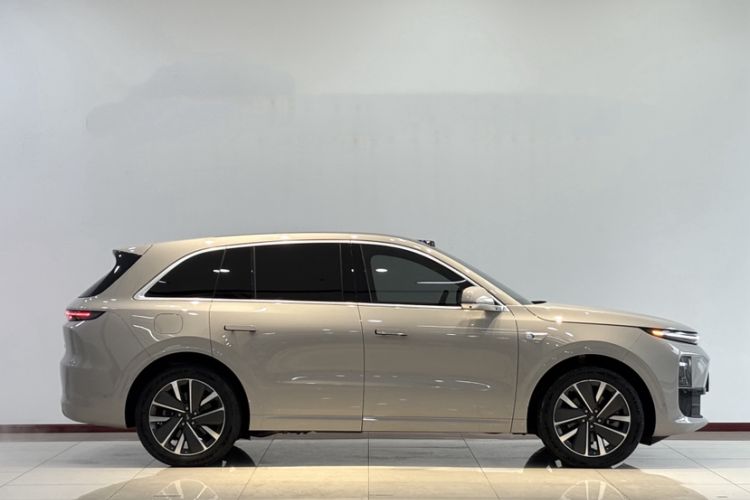 Used Li Auto L6 2025 Pro Smart Refresh Edition
