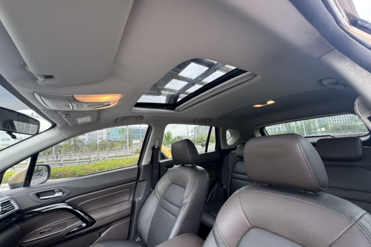 Used GAC Trumpchi GS4 2017 235T Automatic Two-Wheel Drive Elite Edition Headliner