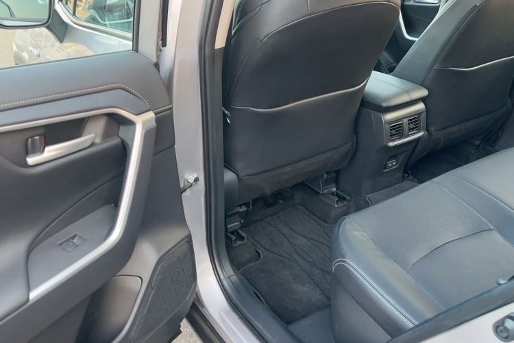 Used Toyota Wildlander 2023 Dual-Motor 2.5L E-CVT Four-Wheel Drive Prestige Edition
