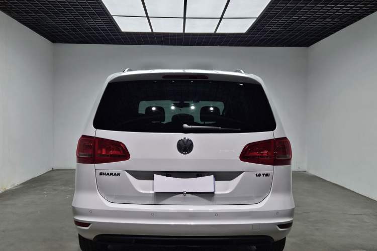 Used Volkswagen Sharan 2013 1.8TSI Standard Model
