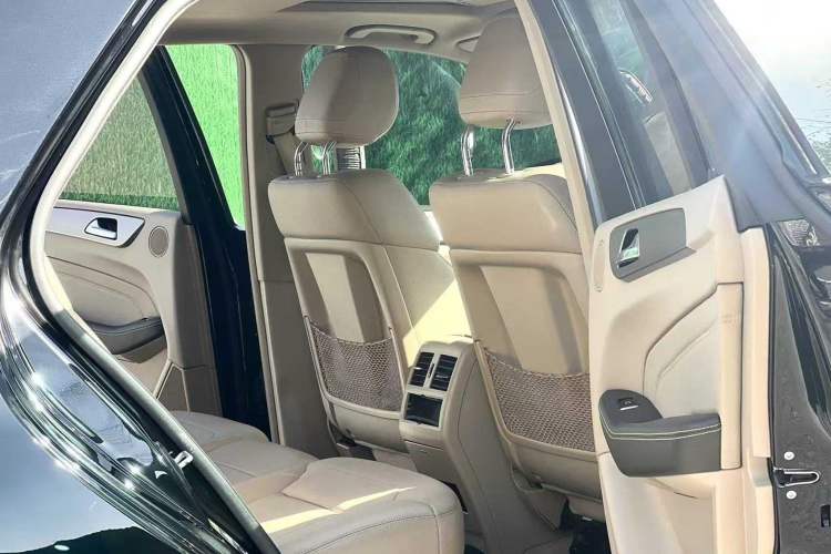 Used Mercedes-Benz M-Class 2014 ML 320 4MATIC