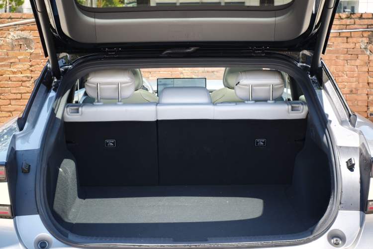 Used XPeng P7+ 2024 Long-Range Max Trunk