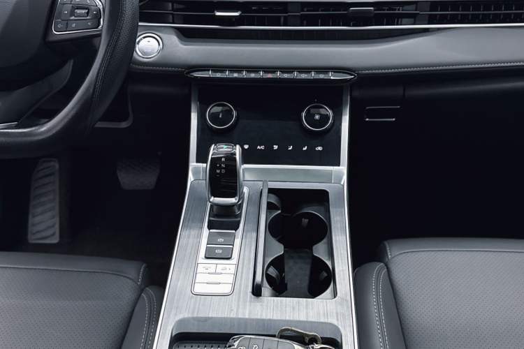 Used Chery Tiggo 7 PLUS 2022 1.5T CVT Luxury Version+ Interior 4