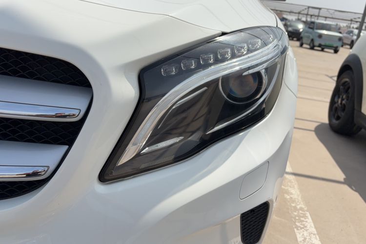 Used Mercedes-Benz GLA 2016 GLA 200 Fashion Model Left Front Headlight