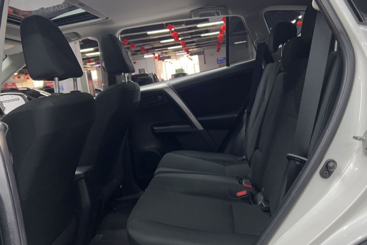 Used Toyota RAV4 2016 2.0L CVT Two-Wheel Drive Comfort Edition China V Standard