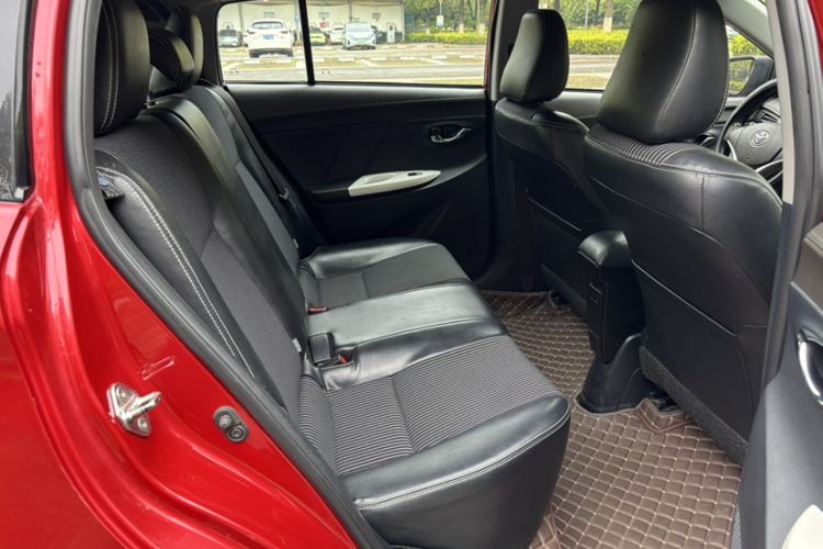 Used Toyota YARiS L Zhi Xuan 2015 1.5G Automatic Xuan Dong Sunroof Special Edition Interior 3