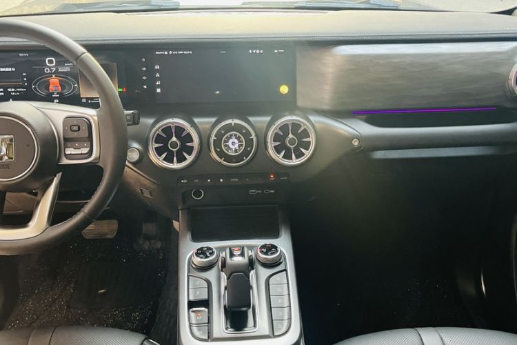 Used Tank 300 2024 2.0T Conqueror Interior 2