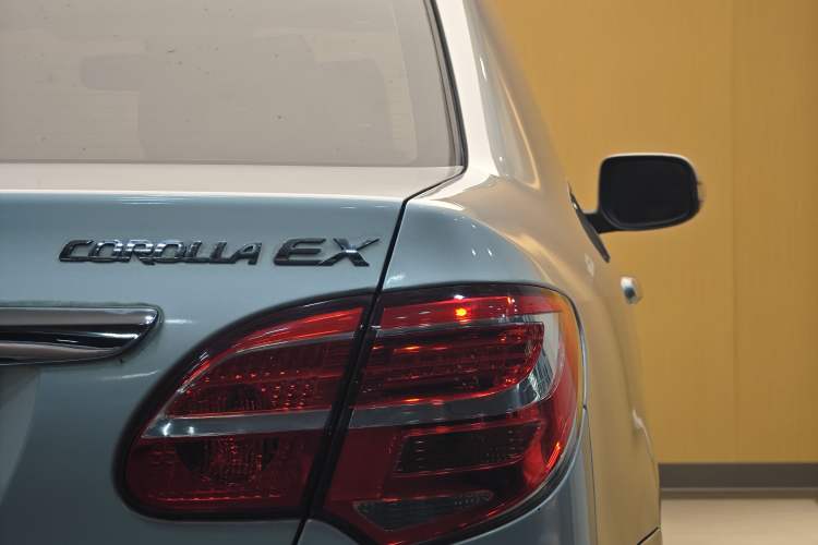 Used Toyota Corolla EX 2013 1.6L Automatic Excellence Edition