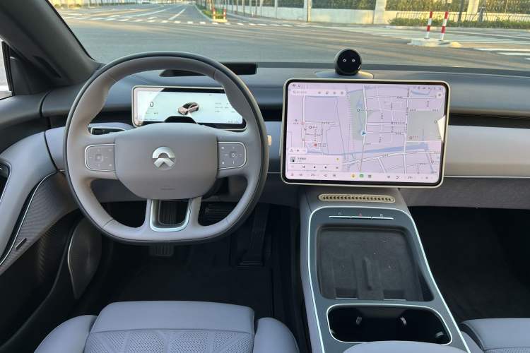 Used Nio ET5T 2025 75 kWh Touring