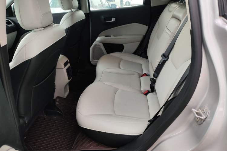 Used Jeep Compass 2017 200T Automatic Comfort Edition
