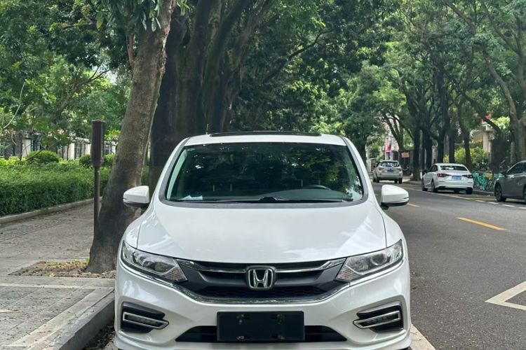 Used Honda Jade 2017 1.8L automatic Comfort version 5 seats