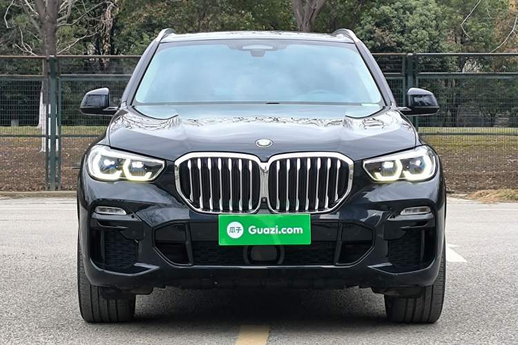 Used BMW X5 2021 xDrive40i Luxury Model with M Sport Package Exterior 1