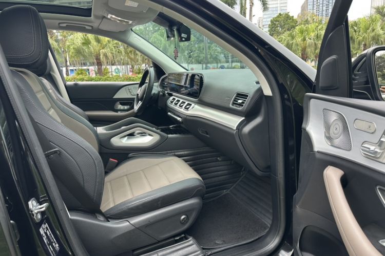 Used Mercedes-Benz GLE 2021 GLE 450 4MATIC AMG Line Interior 11