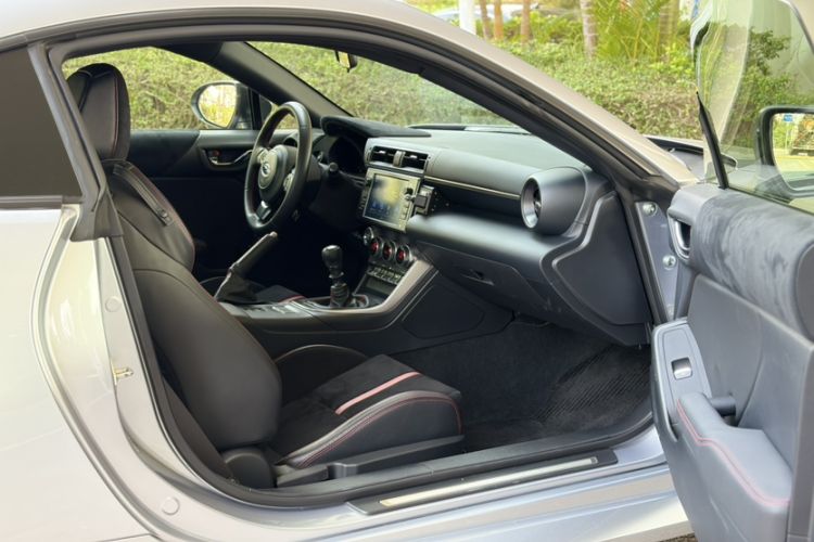 Used Subaru BRZ 2022 2.4L Manual Version Interior 6
