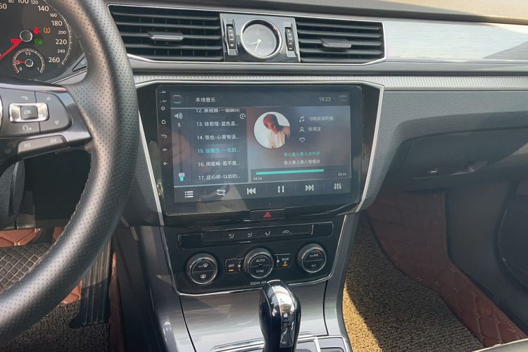 Used Volkswagen Passat 2015 1.8TSI DSG Prestige Edition Audio And AC Panel