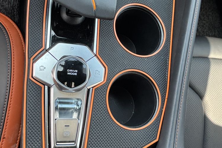 Used CHANGAN UNI-V 2023 1.5T Prestige Model