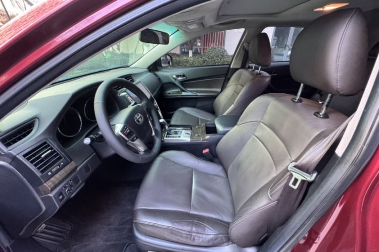 Used Toyota Reiz 2013 2.5V Elite Edition Interior 1