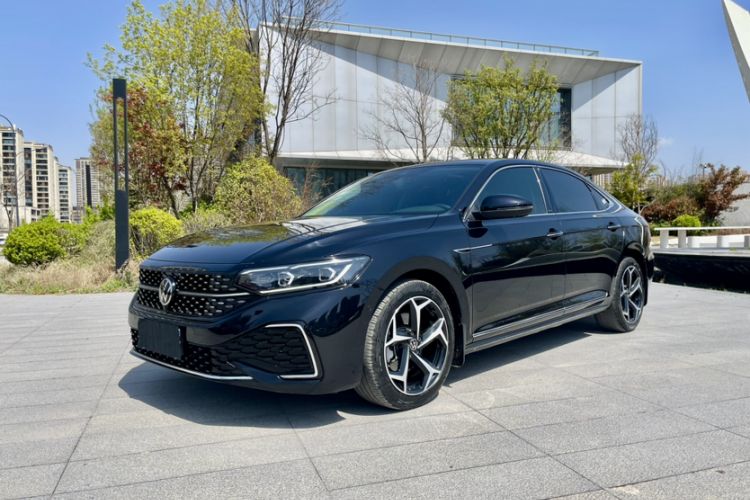 Used Volkswagen Passat 2024 380TSI Starry Luxury Edition